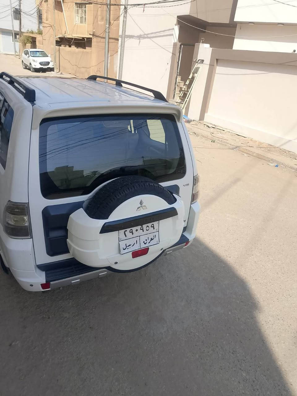 سلام عليكم باجيرو 13 للبيع محرك 3500 سياره حلوه ونظيفه سونار مرفق بالمنشور مكانه نجف ب125 وبيه مجال *********** النجف, العراق
