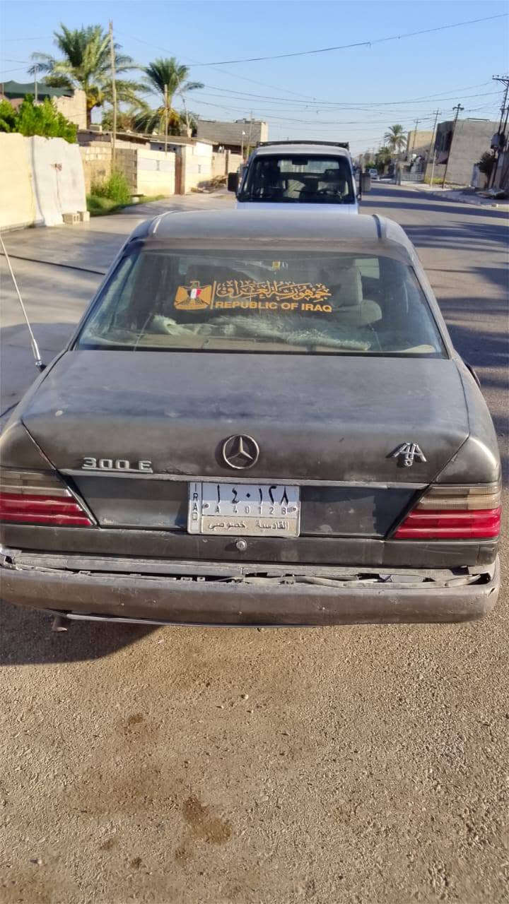 السلام وعليكم  سياره مارسدس  محدثه 92 سنويه ال 2029 مشروع وطني رقم قادسيه  كهرباية شغال  محرك وكير مكفولة  تبريد نقص غاز  تايرات نضيف   بعد شوفت عينك تحويل شوكت مايعجبك مكاني ديالئ شهربان 
 رقم‏‪***********‬‏ سعر 32 بيها مجال
