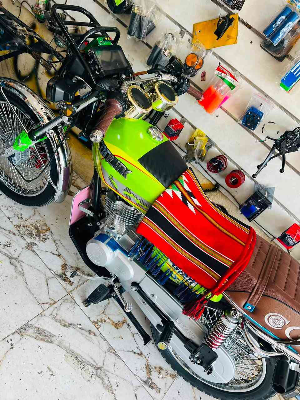 تايكر ٢٠٢٤ كفاله عامه نضافه خير من الله مكينه شرط سبانه ما محطوط عليها لون مميز 🍏 سماعات شغاله سعرها ٧٢٥ بيها مجال للطيبين *********** مكاني الدجيل
