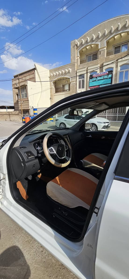 سمند دنا للبيع موديل 2022 كشنات كهربائي مثبت سرعه شاشه بلوتوث حساسات اماميه حساسات خلفيه تحكم ستيرن مري شفط اشاير بالمري تبريد قطعتين داخل صاج كامره خلفيه ويل كب محرك 1,700 السياره أقساط للبنك السنويه 2029 عندي وكاله من صاحب السياره محرك كير حداديه تبريد تدفئة كلشي شغال على وضع الشركه السعر 70 بي مجال
***********
