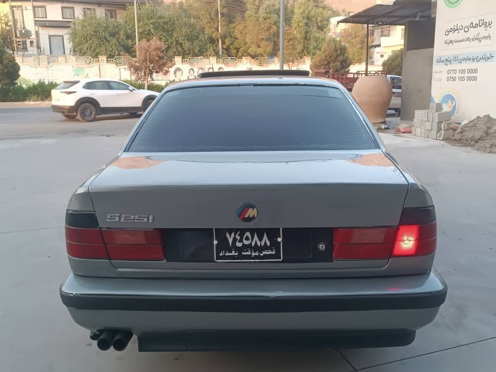 سە رە تا بە ناوی خوای گە ورە BMW
بۆفرۆشتن مۆدیل 1992 ئاڕم پلاستیکی هەولێر  520گێڕ عادی  بە تامی 25ئە ونە بە قوە تە گێڕو مە کینە بە شەرت تە قە و ڕە قە بە شە رت کامل کارە بای ئیش دە کات  موا سەفات سلایت و پێش پان و لایت ئە ڵقە  جوار تایە و ویلی لۆکی لە سە رە  سە یارە کە بی مە سرە فە ملی دۆستە  سعری 38 گە لا و کە میک مە جال ناو نیشان سە یسادق‌‌ ژم *********** السليمانية, العراق
