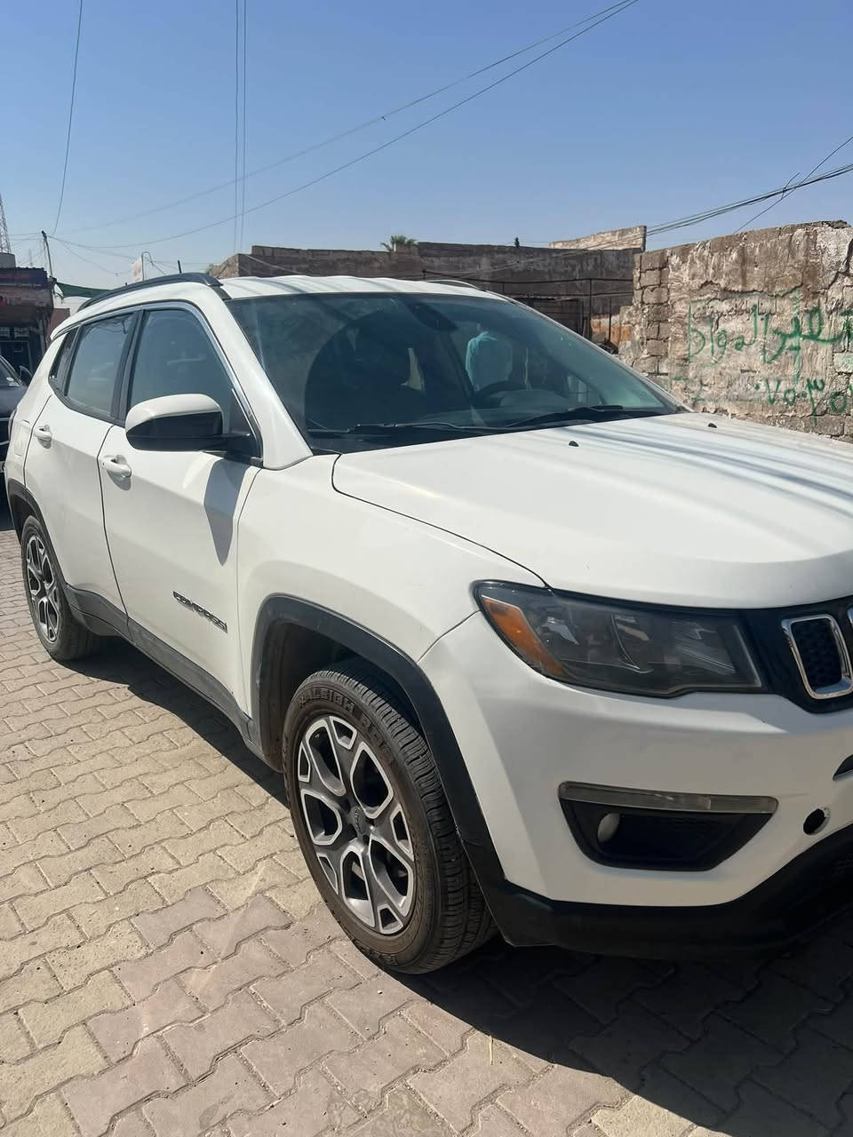 جيب كومباس • ٢٠١٨ • ورقة