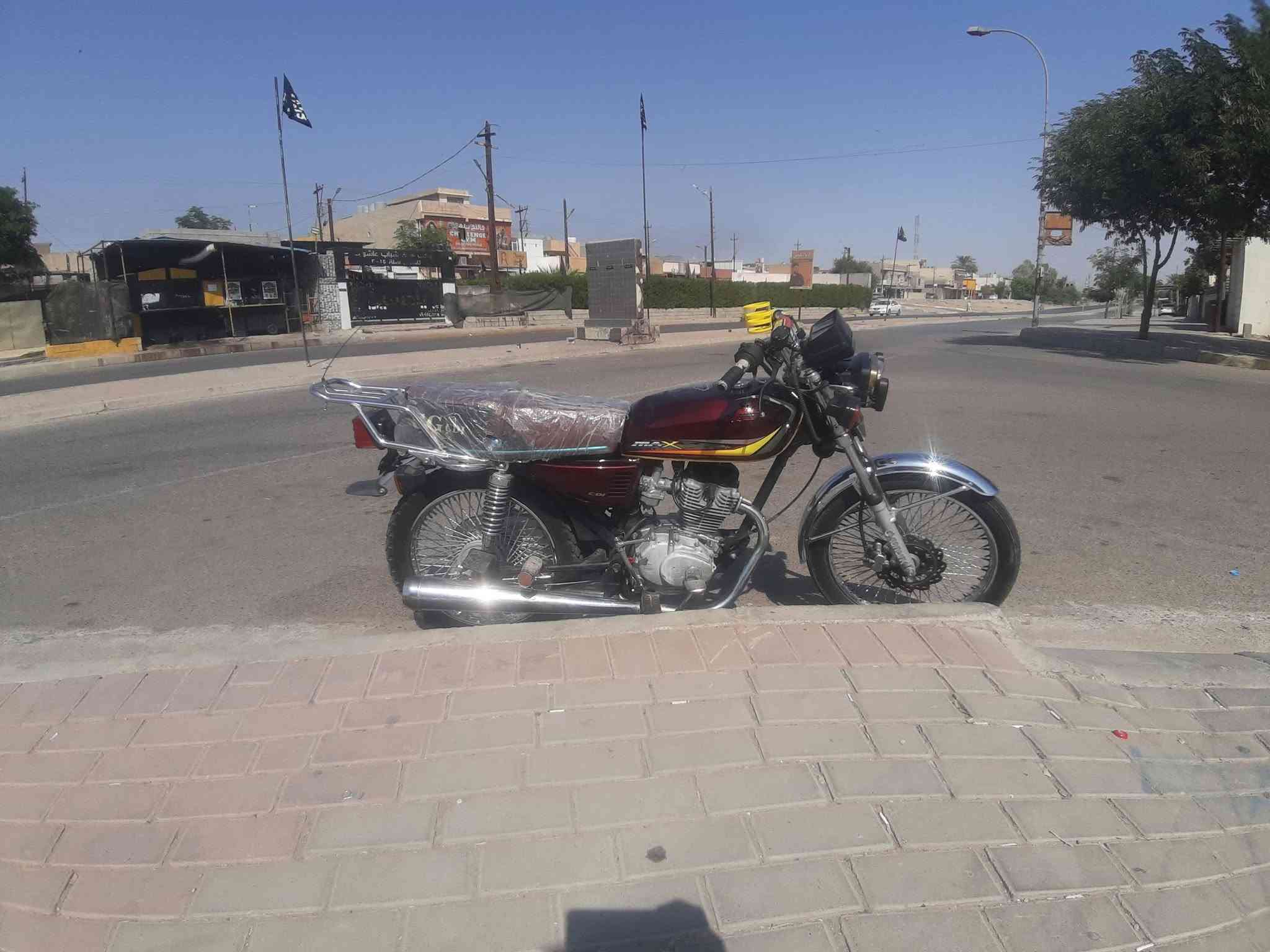 للبيع ماطور سونيك موديل 22محرك مفتوح بس لا صرف ولا بخار محرك اخرس صالنصه كاتم كهربائية كامل شغال دشبول شغال تايرات جديد ويالا عدله سعر 425بي مجال مكاني كركوك حسابات ***********صوره قبل تغليف او بعد تغليف
