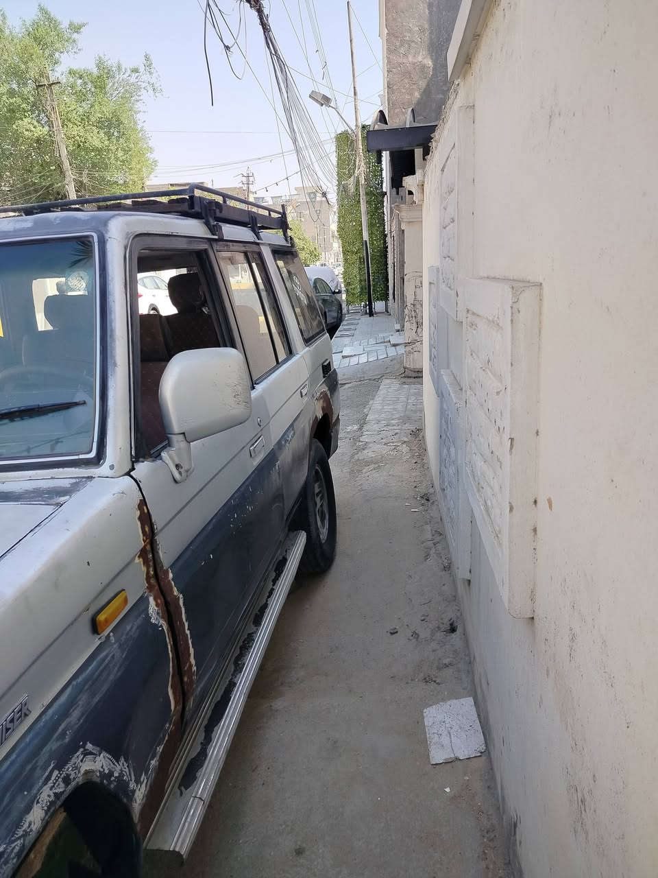 سلام عليكم برادو موديل 92البيع كير ومحرك جديد ب اسمي تحويل مباشر 40وبيهه مجال رقم الهاتف ***********
