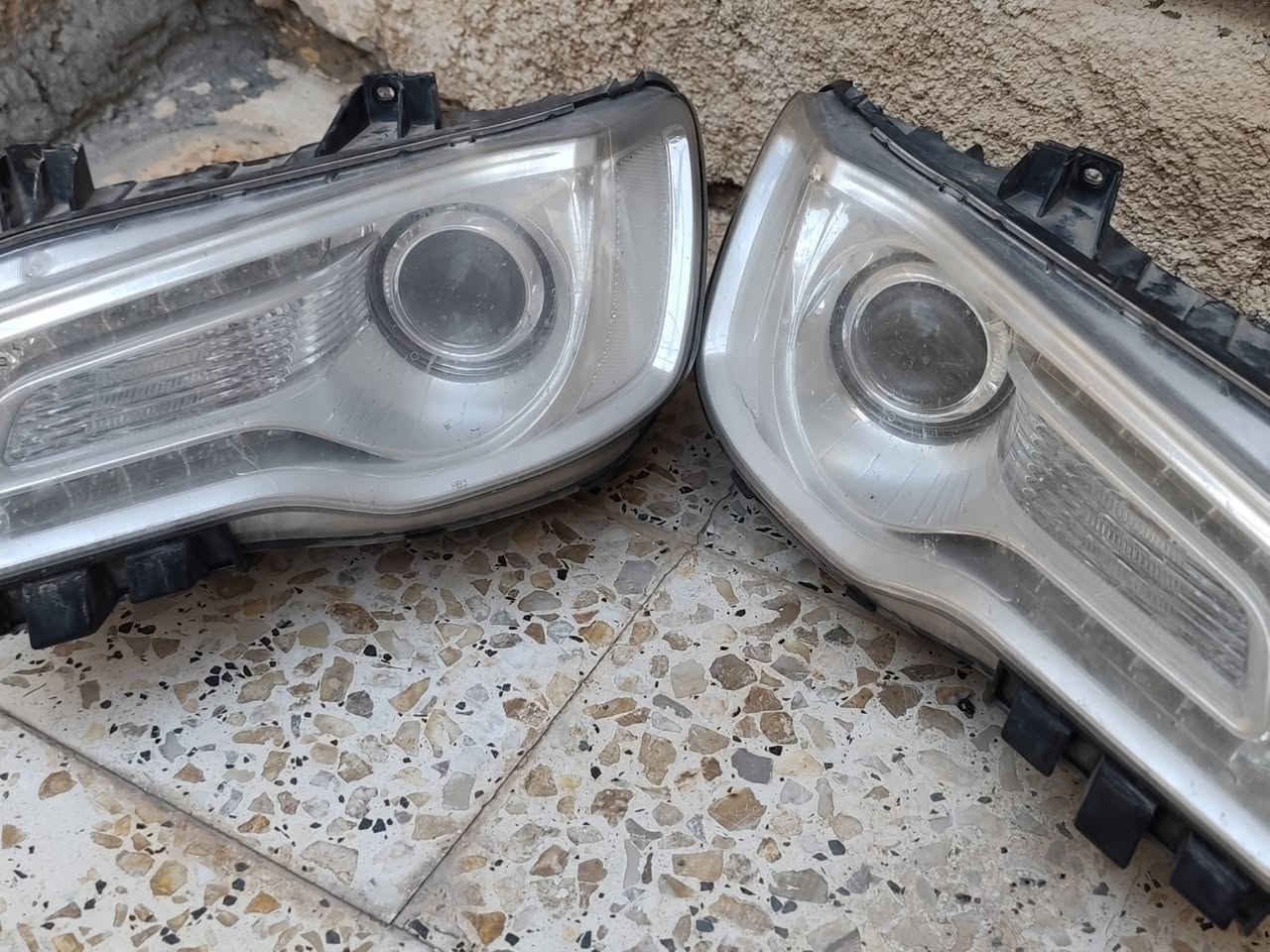 السلام عليكم مازدات اوباما C اصليات مو تجاري 
مكفولات من الفتح والكسر. مازدات جدد  للبيع. 
للاستفسار الاتصال ع الرقم ***********
 السعر   400 الف
سعر الزوج بالكسرة 400$
