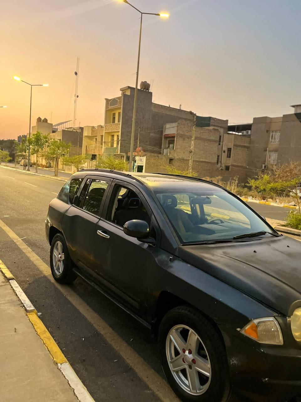 🚘 للبيع جيب كومباس 2008
📍 رقم بغداد
🔹 وارد خليجي
🔹 محرك 2400
🔹 لون رصاصي فيراني 
🔹 صبغ عام كلير
🔹 حدادية جيدة
🔹 إطارات جيدة
🔹 منظومة زنون
🔹 شاشة تاب + كاميرا خلفية
🔹 جام كهربائي
🔹 فتحة سليت 
🔹 تبريد شغال ❄️
🔹 محرك وكير مكفول
🔹 السنوية لغاية 2027

💰 السعر: 65 ورقة وقابل للتفاوض
📞 للجادين فقط مراجعة 
***********
