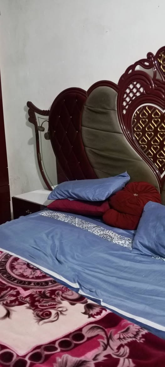 السلام عليكم
غرفه تركي مستعمله للبيع 
٩ قطع مع السرير والكنتور 
السعر مليون و٩٠٠ وبيها مجال 
داخل الحسينية 
الإتصال والتواصل واتساب 
***********
