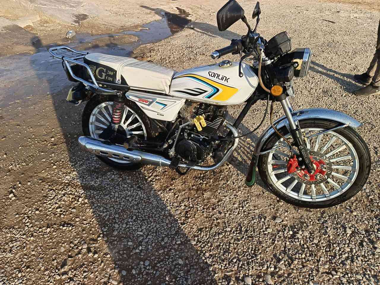 البيع دراجه سيفان 24شكل 25سعر 650بيه مجال ***********
