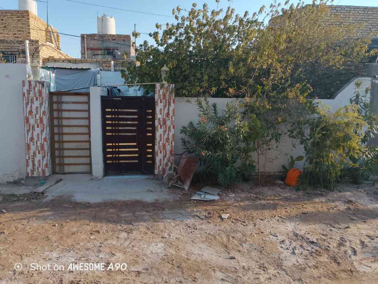 بيت يحتوي على غرفتين وصاله ومطبخ واستقبال+مشتمل يحتوي على غرفه ومطبخ
المساحه الكولي200
عنوان حي الجوادين قريب على جسر العمار
السعر75
‏‪***********‬‏
***********
