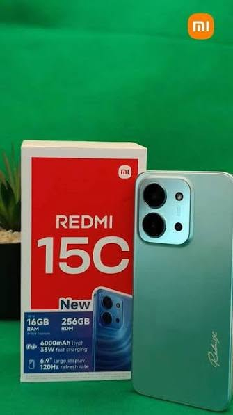 هاتف شاومي ريدمي 15C (Xiaomi Redmi 15C) بلونه الأخضر النعناعي (Mint Green) مع علبته الأصلية.المواصفات الرئيسيةالشاشة: بحجم 6.9 بوصة من نوع IPS LCD، وبمعدل تحديث 120 هرتز.المعالج: ميدياتك هيليو G81 ألترا (MediaTek Helio G81 Ultra) ثماني النواة.الذاكرة العشوائية (الرام): حتى 16 جيجابايت (مع الذاكرة الافتراضية).ذاكرة التخزين الداخلي: 256 جيجابايت.الكاميرا الخلفية: بدقة 50 ميجابكسل (مزدوجة بالذكاء الاصطناعي).البطارية: بسعة ضخمة 6000 مللي أمبير مع دعم الشحن السريع بقوة 33 واط
مستخدم فقط اسبوعين مكاني بغداد حي جميلة 
السعر بـ 185 وبي مجال بسيط 
تواصل خاص او على الرقم
***********
***********
