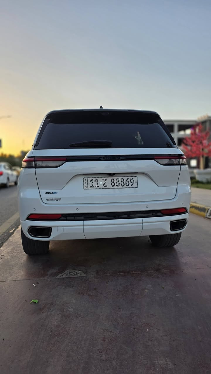 🚘#جيب كراند شيروكي فئه الاحتفال سنوي (ثلاثينيه) Anniversary Edition فول مواصفات 30th
🪪 الأرقام: بغداد دولي 
📊 العداد: بحالة جديد 
📅 الموديل: 2024
🔧 المحرك: تيربو +كهرباء بقوه كبيرة 375hp بقوه هيمي v8 
واقتصادي جدا 
📌 حادث_السيارة ضرر سطحي جاملغ وبنيد مبدل بقطع وكالة ، ايرباكات وكالة كاملة سستم 

✨ أبرز المواصفات والتجهيزات:

🔹  شاشات كبيرة مع لغة عربية 
🔹️صديقة للبيئه واقتصادية 
🔹️لون ابيض ملكي 
🔹️فئه عليا مميزة (ثلاثين ذكرة سنوية )
🔹️جلد طبيعي فاخر مع تطريزات يدوي
🔹️نظام صوتي 360  18 سماعه 
🔹فتحة سقف بنوراميه كبيرة 
🔹️عوازل اضافيه للعزل صوتي
🔹كامرات 360 جميع جوانب 
🔹️كامرة للمراية وسطيه 
🔹️مري قابلة للطي 
🔹 رادارات 360 مع 6 حساس للجهتين
🔹️نظام قيادة شبه ذاتي 
🔹 نظام قيادة متعدده (ثلج .صخور.صحراء.سبورت وسمارت)
🔹️كراسي كهرباء مع تحكمات كهرباء
🔹 مانع انزلاق +نظام نزول منحدرات 
🔹️اطارات لجميع تضاريس يابانية  
🔹 مقاعد تدفئه وتهويه تبريد ⭐️
🔹️سعة السحب القصوى 6000 رطل
🔹️نظام الدفع الرباعي كوادرا - تراك
🔹 إنارة داخلية LED
🔹️خطافات سحب أمامية وخلفية باللون الأزرق في 4xe
🔹 ستائر أبواب خلفية
🔹 صندوق كهربائي واربع بصمات ودخول ذكي 
🔹 شحن لاسلكي سريع ⭐️
🔹 عده كاملة وسبير 

📞 للتواصل والاستفسار
📌 سعر مناسب 
 للاستفسار واتس 

📌 الرقم واتساب 
📲 ***********
📌 
بغداد  كاظمية او حرية 
#للبيع #سيارات_للبيع #سيارات #بغداد

