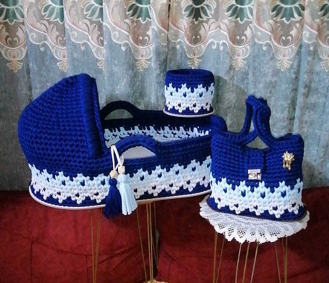 شتاء هالسنة غير ويا شغلنا اليدوي الدافي 🧶✨
سيتات بيبي بأحلى الألوان وأجمل التفاصيل 😍
دفاها من إيدينا وحلاها من اختياركم ❤️
🎀 شغل يدوي بحب وعناية
📩 الحجز مفتوح من هسه والطلبات حسب الدور
يجيكم ويه سرير فراش ومخده وسلة للأدوات بيبي وافر حديث ولادة هدية
كول هاي ٦٥ الف الجنطه عليه ١٥ 😍🌹 
توصيل بغداد ٥ محافظات ٦
للحجز والاستفسار مراسله
*********** واتس اب
