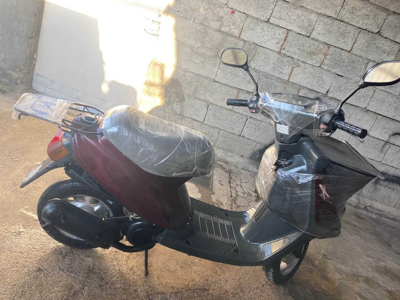سلام عليكم ياماها كفراتها نضيف محرك ناعم نشط فول كهرباء كامل شغال سعره 250 بي مجال رقم موبايل ***********
