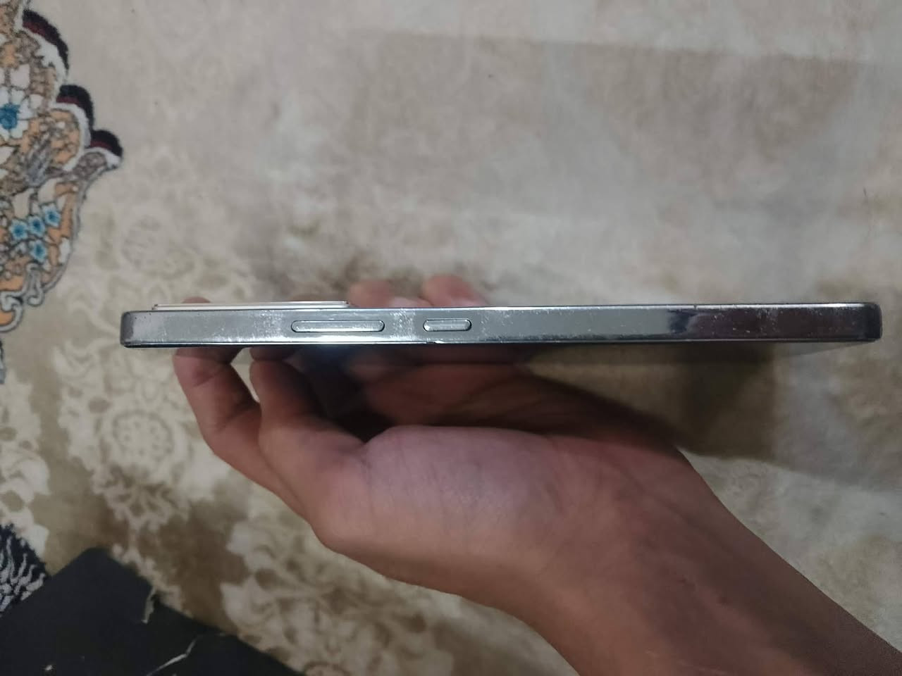 بيييييع مستعجلللل
جهاز انفينكس GT20 برو فايف جي ذاكرة 256 الرام 24 جهاز جديد ونظيف حيل وياه كارتون يشغل 120 فريم بالبوبجي يدعم الشحن السريع بصمتين أصبع مدمجة بالشاشة ووجه بطارية قوية بالشحن مواصفاته قوية ومعروفة يدعم تسجيل المكالمات وجديد للبيع فقط السعر 235 قفل 
***********
