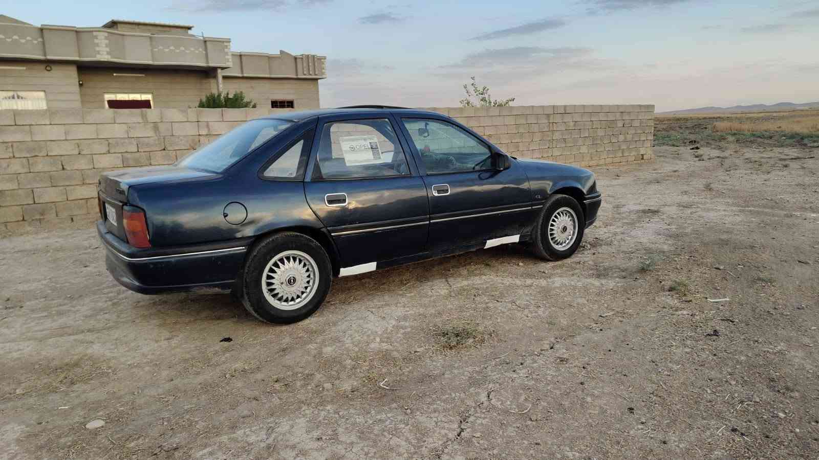 اوبل فكتره حجم 16 موديل 92 محرك شرط كير شرط صبق جماليه بدون ضرر كاربون بنزين شرط تحويل من شرعي طخم تاير السعر 36وبيها مجال  ***********. ‏.      ***********
