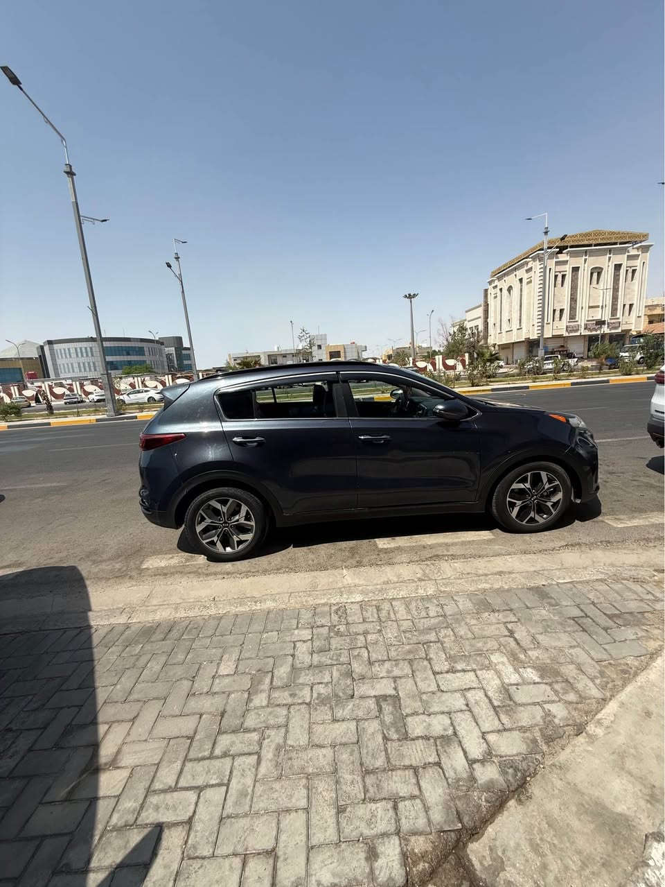 فول مواصفات بنوراما
مري شفط بصمه تدفئه كشنات 
صندوق كهرباء
السياره بيه حزام ماشيه 150 الف 
السعر 128
*********** بغداد, العراق
