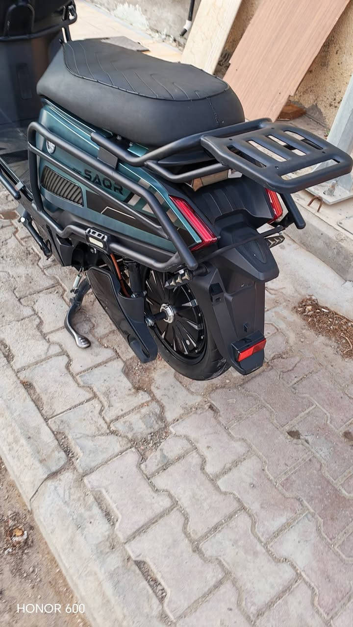 دراجه شحن الصقر بطاريه ليثيوم ٧٢ فولت ٣٥ امبير ملف شحن ٢٥٠٠ نحاس سرعه ٩٠ تاير ١٢ دسكات امامي وخلفي دبلات امامي خلفي درع حديد نشرات ضوئيه جانبيه دراجه تمشيك ٧٠ كيلو بالشحنه وجديده مكاني الكوت *********** سعرها ٩٥٠٠٠٠ وبيها مجال
