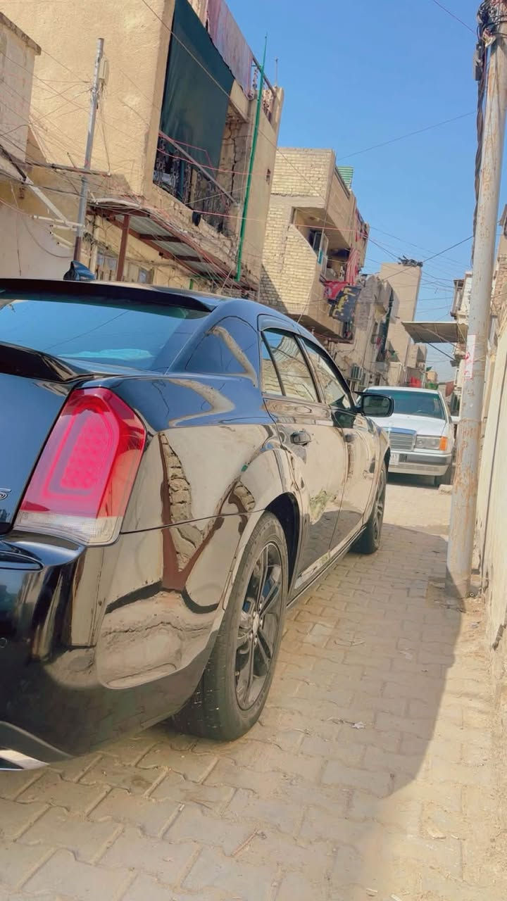 السلام عليكم
اوباما 300s فورويل ملغي 
سياره إس بدون فتحه 
موديل ٢٠١٦ بغداد بسمي سنويه جديده
سياره مال بيت مامشتغله خط 
حادثها هلال جاملغ الخلف السايق وبيها بارد ثلاث أصابع قبغ الجنطه
كشنات حضن
دمام 

كير مكينه شركه ماملعوب بيها 
صدر امامي خلفي جديد
تخم تاير جديد 
سياره خير من الله مال جناي 
السعر 180 بيها مجال قليل 
متصرف عليها الف 
ممتواجد فيس بك
رقمي *********** ابو ياسر
