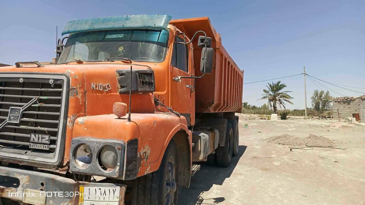 فالفو ٨٢ • شاصي مكفول • مكينة بخار