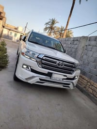 لاندكروز بريم • ٢٠١٧ • رقم بغداد