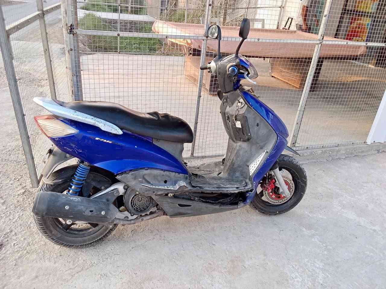 مرخصت مدير الكروب المحترم
دراجه سكنس نثيه للبيع 450 وبيه مجال حك الجيه العنوان بغداد قرب شقق بسمايه 
***********3
