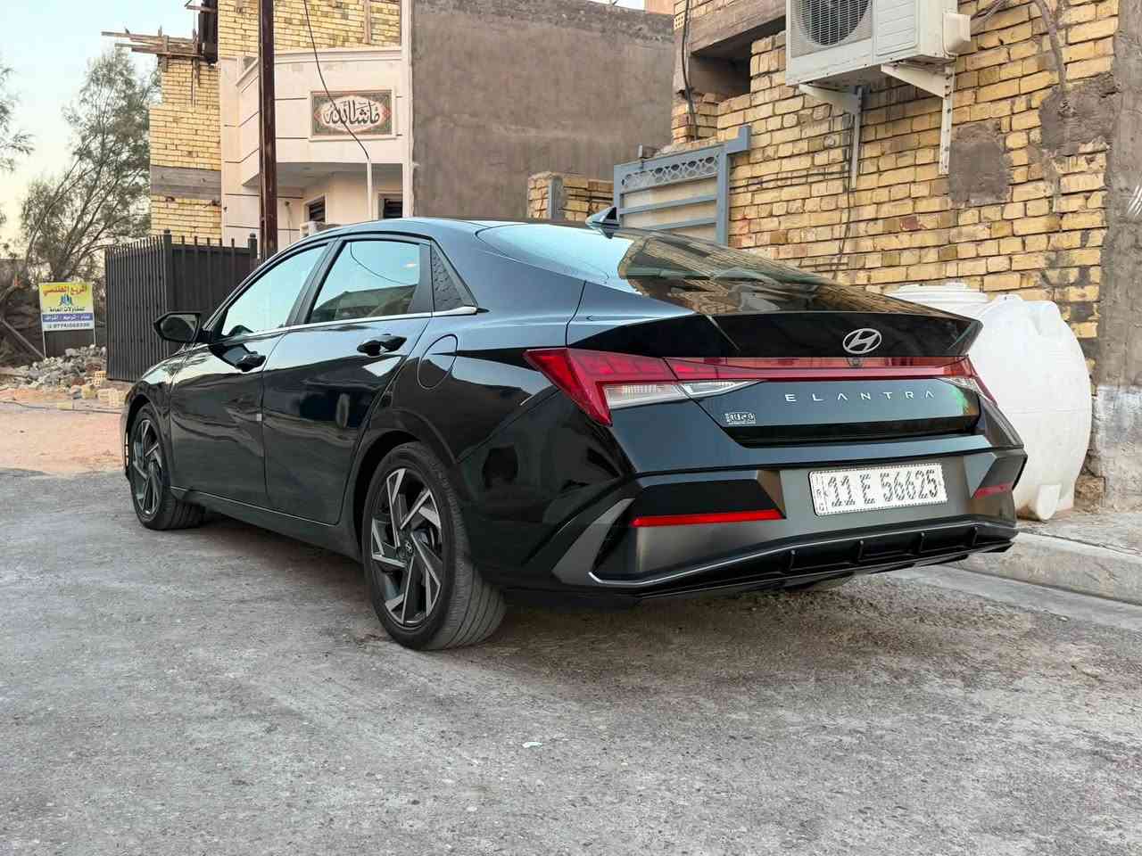 السلام عليكم
السعر 147

الانترا        (بيع فقط)
موديل 24 بغداد 

سنويه لل2030

السياره ماشيه33
حادثه مثل مموضح 
بدون تبديل 
بدون ايرباك
• پسّٰسْ صبغ صفحه بدون تكم وشويه مـט البنيد 
المواصفات فول مواصفات
فتحه 
بصمه
داخل رصاصي المرغوب
تدفئ كشنات
لد خلفي امامي
لايت LED
كامره خلفيه
لد دشبول متغير 

 تحديد مسار + نقطة عمياء+سياقه ذاتيه تحسس ازدحامات
مانع انزلاق اوتو هولد

ورادار امامي
شاشة  كبيرة متصله تدعم كار بلي واندرويد اوتو + شاشه اعطال 
ثلاثة انظمة قيادة 
تحكم ستيرن كامل 
كروز سرعة 

محرك 2000  دوش ‏
كير بلادي 

اسياره علئ البلاد حجره ممشويل اي كلوب بيه ممشتغل 
سياره جهازه وصفاحها موس وكبل للشارع وجديده بالعافيه علئ الي ياخذها

عنوان بغداد
الدورة
حي دجلة

***********
