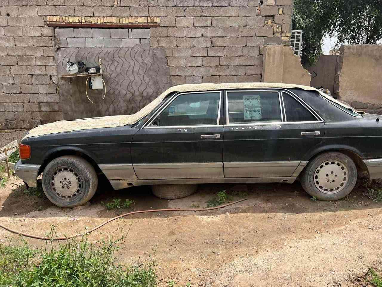ثنينهن للبيع وثنينهن نفس التفاصيل اخوان المحركات بيهن كرنك ثنينهن 
وحده اصوليه وثانيه نقل جثه 
ابيع كوم حديد يعجبك اهلا وسهلا ما يعجبك اعبر المنشور 

📌 النوع: [مارسدس جامبو ]  
📆 الموديل: [88 رئاسي والثانيه 1989 ]  
🎨 اللون: [اسود كذاب  ثنينهن ]  
⚙️ المحرك: [محور 3000 vvt]  
📄 الأوراق: [ رقم انبار مكفوله بس راعيها ماعرفه سنويه منتهيهه مشروع وطني كفاله من سرقه ومن الامور القانونيه  والثانيه ادوات مكفوله من سرقه ]  

محرك بي كرنك ثنينهن    
جاهزة للفحص تجي وتشوف ب عينك 
تخم تاير كهربائيات شغاله حداديه 70٪؜ 
السياره على ايدي صارله اكثر من عشر سنوات 
غرفه نظيفه موضحه بلصور 

💰 السعر: [28 وبيها مجال ]  
📞 للتواصل: [***********] الزبير, البصرة
