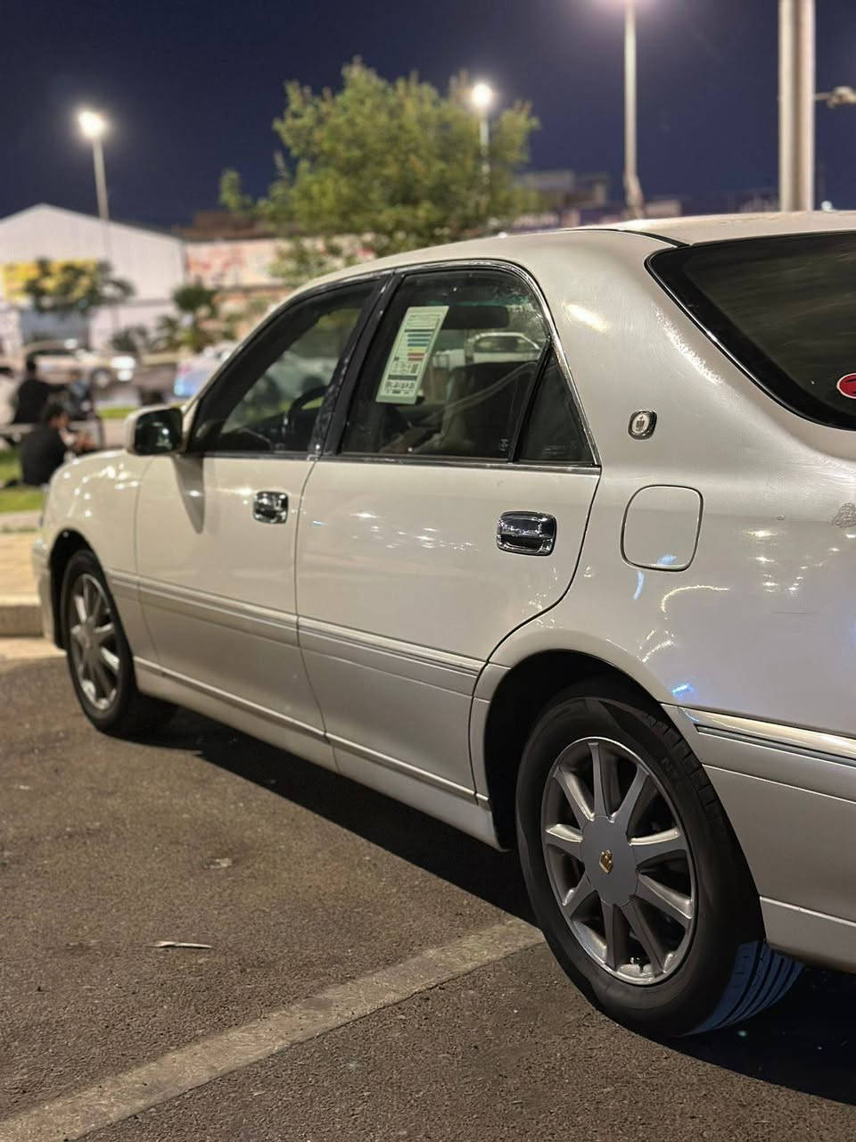 سلام عليكم  مكلف بنشر
جنون ملكه موديل 2002 رقم بصره نكليزي سنويه لل31 )تسجيل جديد  سيارة مكفوله كفاله عامه من الكصه ونقل جثه والضربه محرك او كير كفاله D4الجبير شاصي 75 دكمتين ستيرن كهربائي تبريد ثلج وتدفئه 
السعر 125 او بيه مجال  المكان بصرة زبير 
للستفسار ***********
