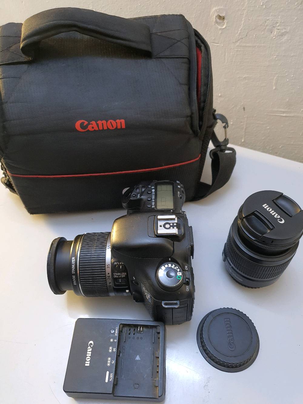 للبيع  كانون 7D  كامل ملحقات شاحنه بطاريه رام عدسات ثنين جنطه وصلة نقل  سعره ٣٥٠الف  توصيل لكل العراق