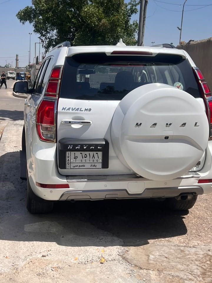 السلام عليكم
للبيع 
هافال h9 فول مواصفات
موديل 2020
ماشيه68  الف كيلو تقريبا
السعرالنهائي   170 $ دولار 
للاستفسار ***********
