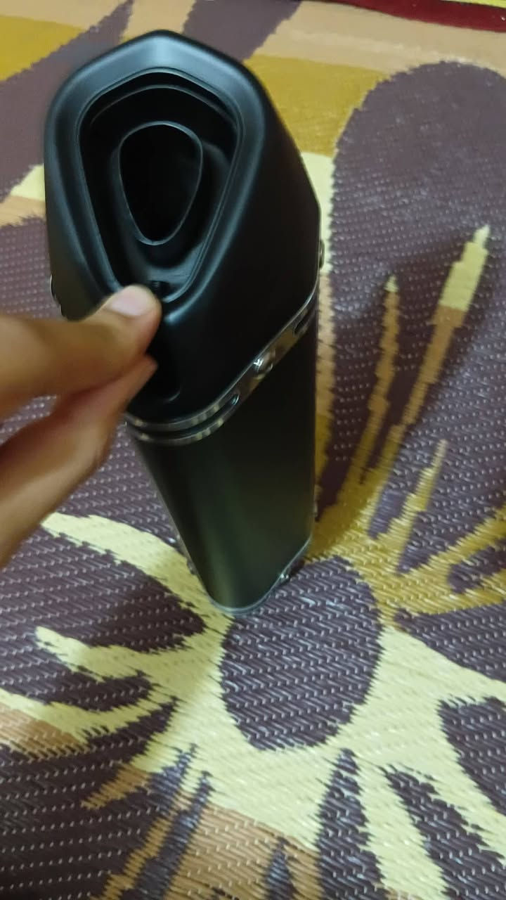 السلام عليكم 2 صالانصات رياضي يرهم لجميع الدراجات الكبيره أو الصغيره بدون بوري ثنينهن ب80 أو بيهن مجال للشراي الرقم***********
