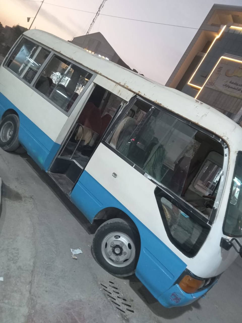 2007 راس الثور
تحويل مباشر
25 راكب  
62 ورقة 
مكينة 300ففتي
كير أكسن خير من الله 
السيارة موجودة في بغداد
***********
