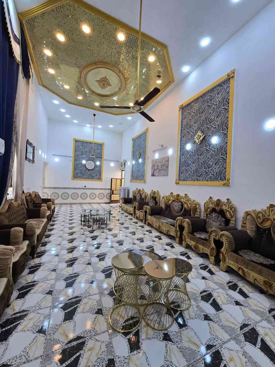 يا الله للبيع مزرعه معه فله بغداد اليوسفية منطقة الشهداء خدمات كامله تبليط مي سقي مي رساله كهرباء سحب تبعد عن شارع حله بغداد ربع ساعه للاستفسار اكثر مراجعة مكتب الرضوانيه والتصال ع ***********

نص مكتوب في الصور:
- Yosuf Ali منشور
- منشور Yosuf Ali
- منشور Yosuf Ali دار للبيع معة كاع طابو زراعي سند 25 تحويل ثاني يوم يتكون البيت من 5 غرف نوم وصاله واستقبال ومطبخ حار وبارد واستقبال ايضن للنساء وحمامات داخل البيت وخار... المزيد