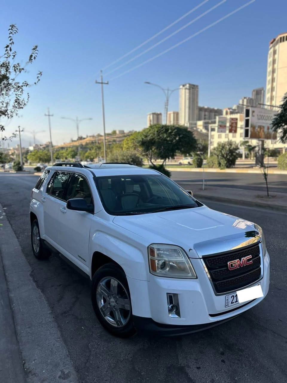 Gmc Terrain 2013 105$  
فول فول مواسەفاتی خلیجی بێ بۆیاخ 
نرخی ١٠٥$ و مەجالێکی کەم 
گۆڕینەوە ناکەم بەس فرۆشتن 
مواسەفاتەکانی( سڵاید - شەغال -ویل کرۆم - شاشە و کامێرا و تەحدید سرعە - دەبڵ گێڕ - سنوق جەگ و کارەبای ٤ تایەی لۆکی لەژێرە - ئاوێنە هیتەر - ناوزەرد و کوشن جلد و کارەبای و هیتەر - مکەبەرەی pioneer ) 
مەکینە ٦ بستۆن ١١٥ هەزار کم ڕۆیشتووە 
ڕەسمی سۆنەریم داناوە 
هەزەی نوێیەو سەنەوی تا ٢٠٣١ تازەیە بەناوی خۆمانەوەیە 
سلێمانی ناوشار 
*********** السليمانية, العراق
