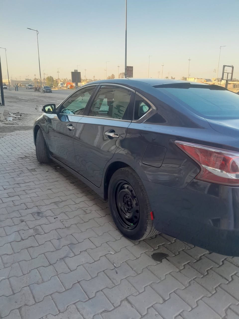 السلام عليكم ..نيسان التيما موديل ٢٠١٣ خليجي بدون صبغ تبريد قطعتين كير محرك كفاله سياره خير من الله .. صورة السونار مرفقه بالمنشور ...عارضها ب٩٩ ورقه وبيها مجال شي بسيط حك الجيه الرقم ***********
