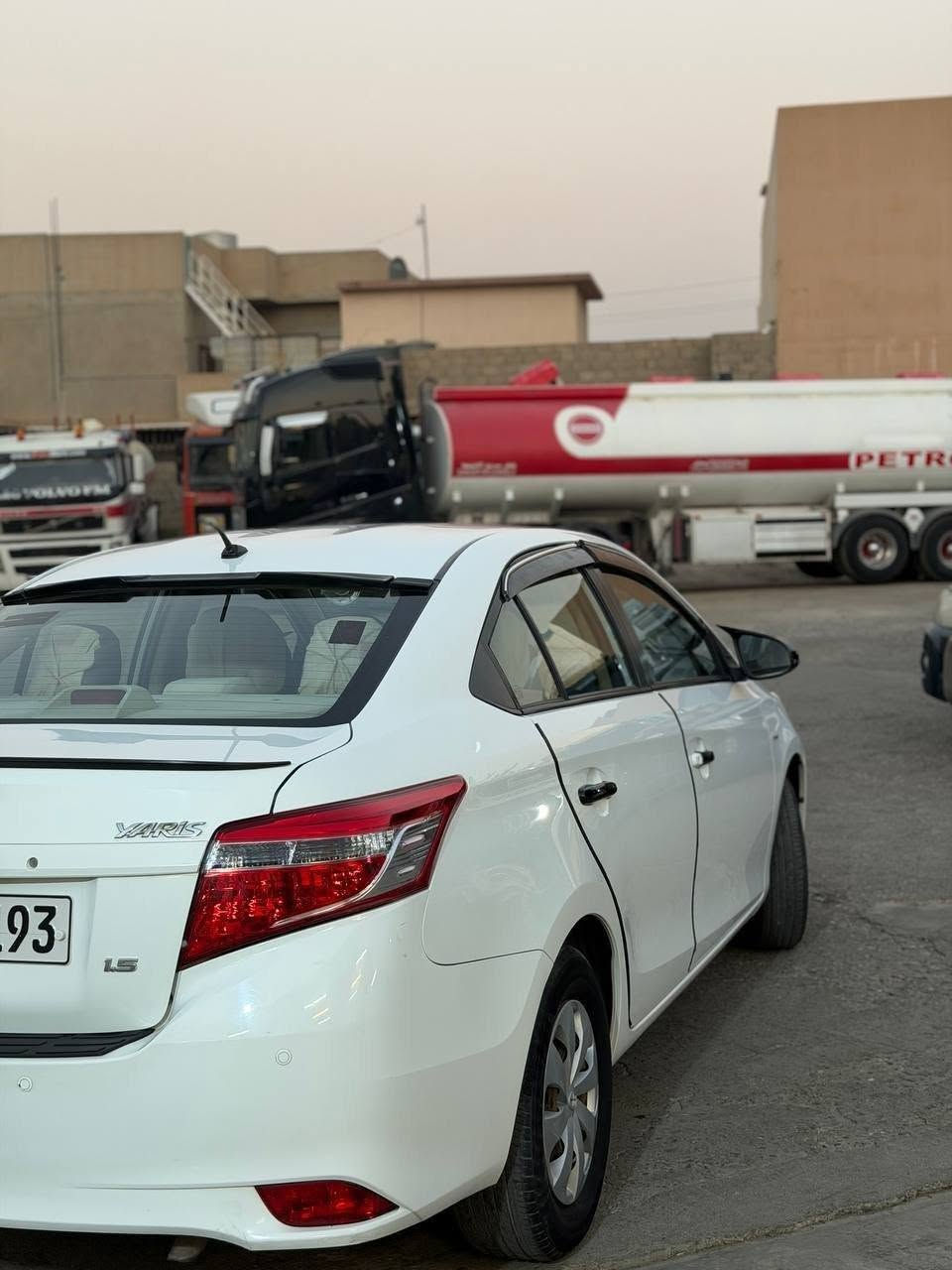 للمراوس او للبیع ب التیما 2020 و فوک
کلین بدون صبغ و تعدیل مابی شي

بسم اللە ماشاءاللە
یارس 2014 محرک کبیر   لون ابیض
حساس خلفي   شاشە و کامرە
خلیجی داخل اصفر 
سیارە ادامە کامل من ناحيە بنزین و  زیت لیتر ب 13 اشتری 
بس لیدات امامی اشتریتە ب 75 الف 
طایرات امامی جدید  مابی دینار مصرف
کیر محرک بالشرط مامفتوح  
سیارە ماشیە 240 کیلو 
رقم و سنوی جدید لحد 2030 
سیارە باسمی شرط غرامە و تحویل

بی بطاقە بنزین 

سعر 125$ بی مجال بسیط
مکانی کرکوک 
***********
***********
