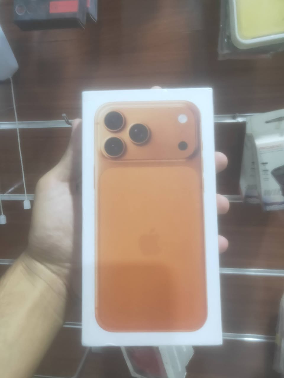 للبيع 
واتساب ***********
الايفون كوبي
