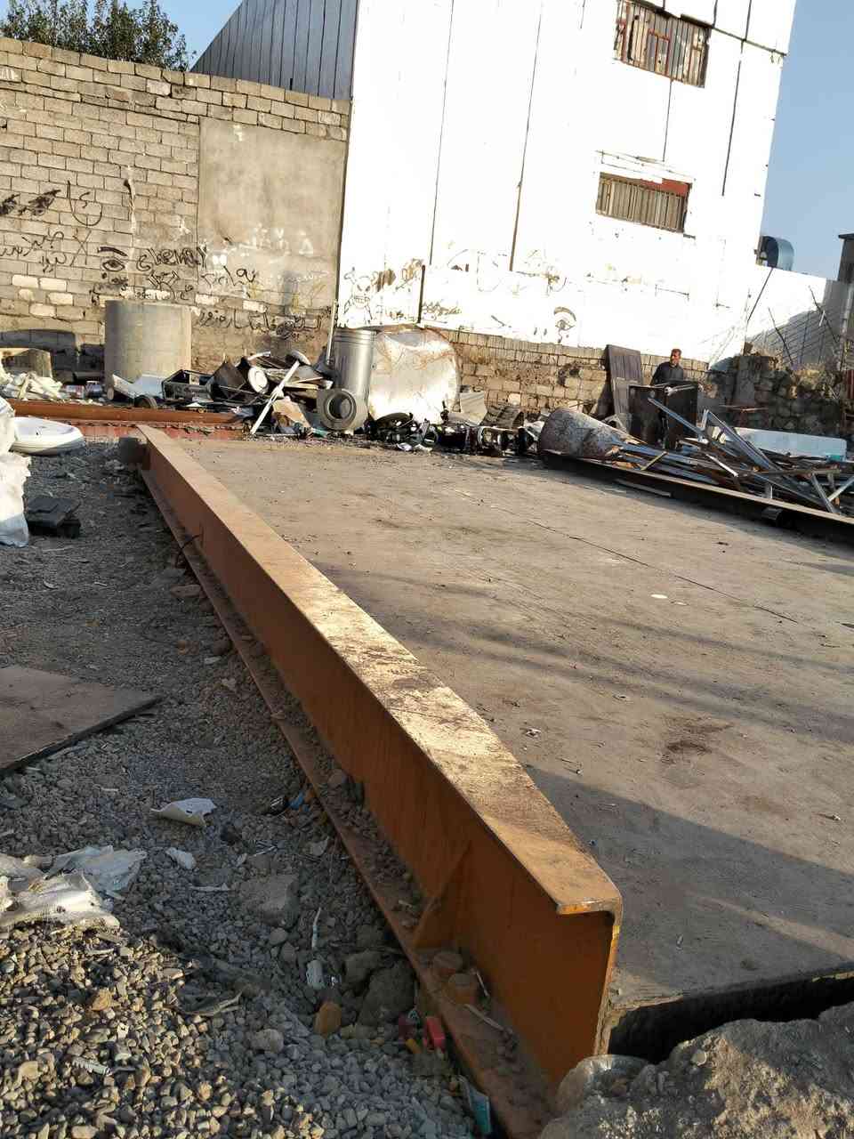 قـەپانی 6مـەتری  لۆک لۆک بۆفرۆشتن
بـاشترین  موادی  بـۆ  بـەڪار هاتوە 
تا37طۆن ئـەخوێنێتەوە
ژم:***********
ژم:***********
