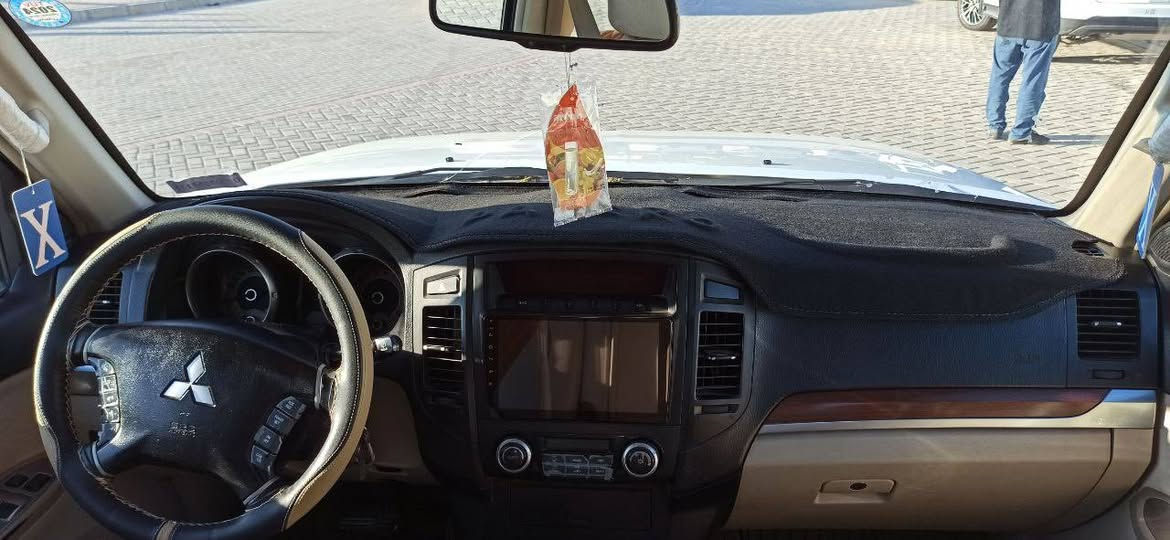 باجيرو • ٢٠٠٨ • ابيض ثلجي