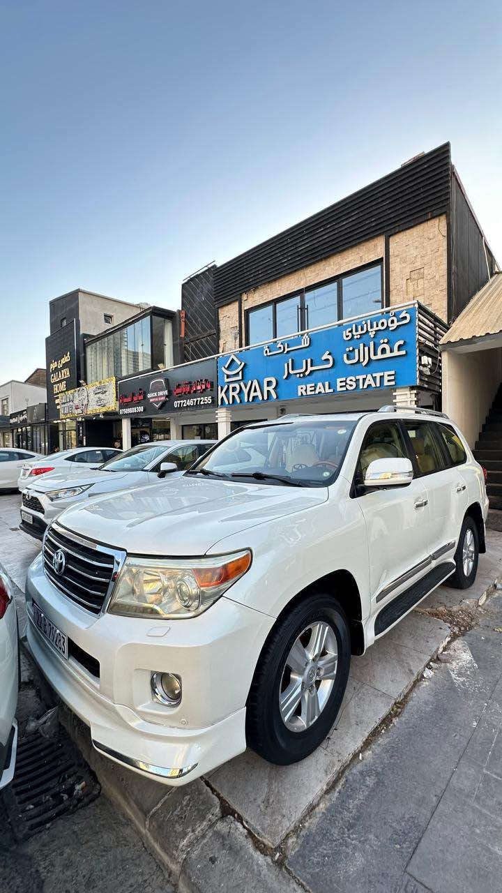جكسارة موديل ٢٠١٣
فول مواصفات شركة جيهان
٨ سلندر حجم ٤٦٠٠
شبر صبغ من جملغ امامي
باقي مكفول 
سنوية باسمس تحويل مباشرة
السعر ٣٤٥ شوية بي مجال
ماشي ٢١٨ حقيقي 
مكان اربيل
***********
*********** أربيل, العراق
