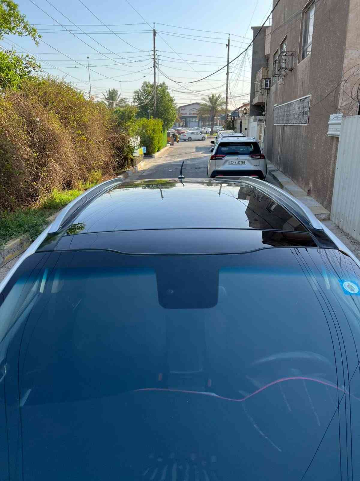 سلام عليكم للبيع كيا سبورتج خليجي ٢٠١٨ ماشيه ٩٦ فول مواصفات بانوراما شاشه حساسات قطعتين تبريد تخم تايرات جديد صدر أمامي وخلفي جديد السياره جديده بمعنى الكلمه اي نقص مابيه السياره مكفوله عدا بارد بالباب وتكحيل وياه سونار رقم بغداد بأسمي عارضه ١٤٢ وبيه مجال مكاني بغداد البنوك للاتصال ***********
