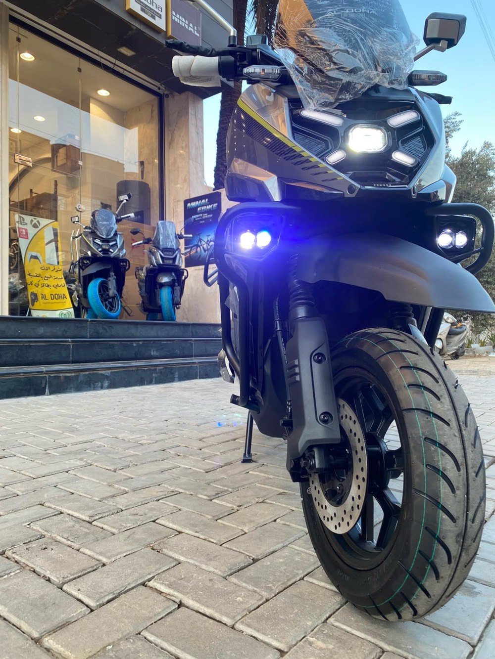 معرض الدوحه للدراجات الكهربائيه  
فرع زيونه يقدم لكم 
 دراجه Huodi 
بموديل WS
بماطور 3000 w من ماركه Huodi
ببطاريه ليثيوم فوسفات الحديد 55 Ah84V 
موقعنا زيونه شارع الربيعي مقابل مول الجوهره فرع مختبر اوئل الربيعي
للاتصال 
***********
***********