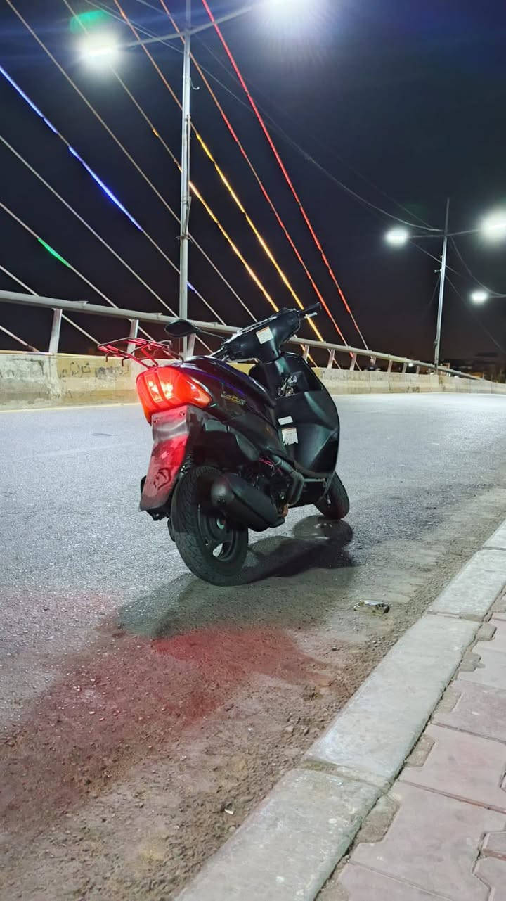 دراجة ساسوكي نظيفه، بالعماره 
***********
