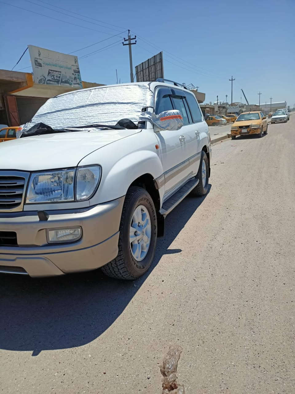 السلام عليكم 
من رخصة الادمن 
لاندكروز جكساره
2005
محرك 6سلندر
مكينه 4600
كفاله عامه 
مال بيت فول نضافه
رقم سليمانيه
موجوده بالعمارة 
225$
اي استفسار 
***********
