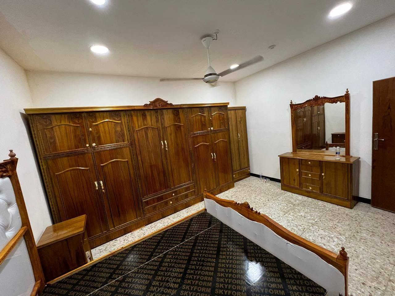 أهلاً وسهلاً بكم
متوفر جميع انواع الاثاث المنزلي ما عليك فقط ضغط ع رقم لتواصل معنا عبره الواتساب wa.me/9647725972986
