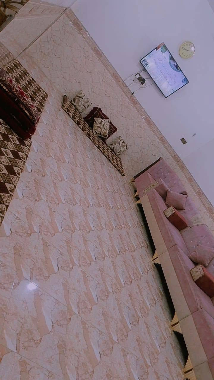 سلام عليكم بيت للبيع رمادي طاش الول قريب عل جسر*********** جامعه. بيت مساحه. 200م يتكون البيت من قرف عدد 4
صلاتين  ستقبال مطبخ مناور عدد ثنين البيت طابو صرف سعر 135وبي مجال  شارع 10م.
سلام عليكم بيت للبيع رمادي طاش الول قريب عل جسر*********** جامعه. بيت مساحه. 200م يتكون البيت من قرف عدد 4
