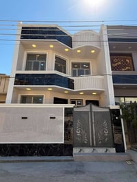 طابق ونص • ١٠٠متر • مجمع السلطان