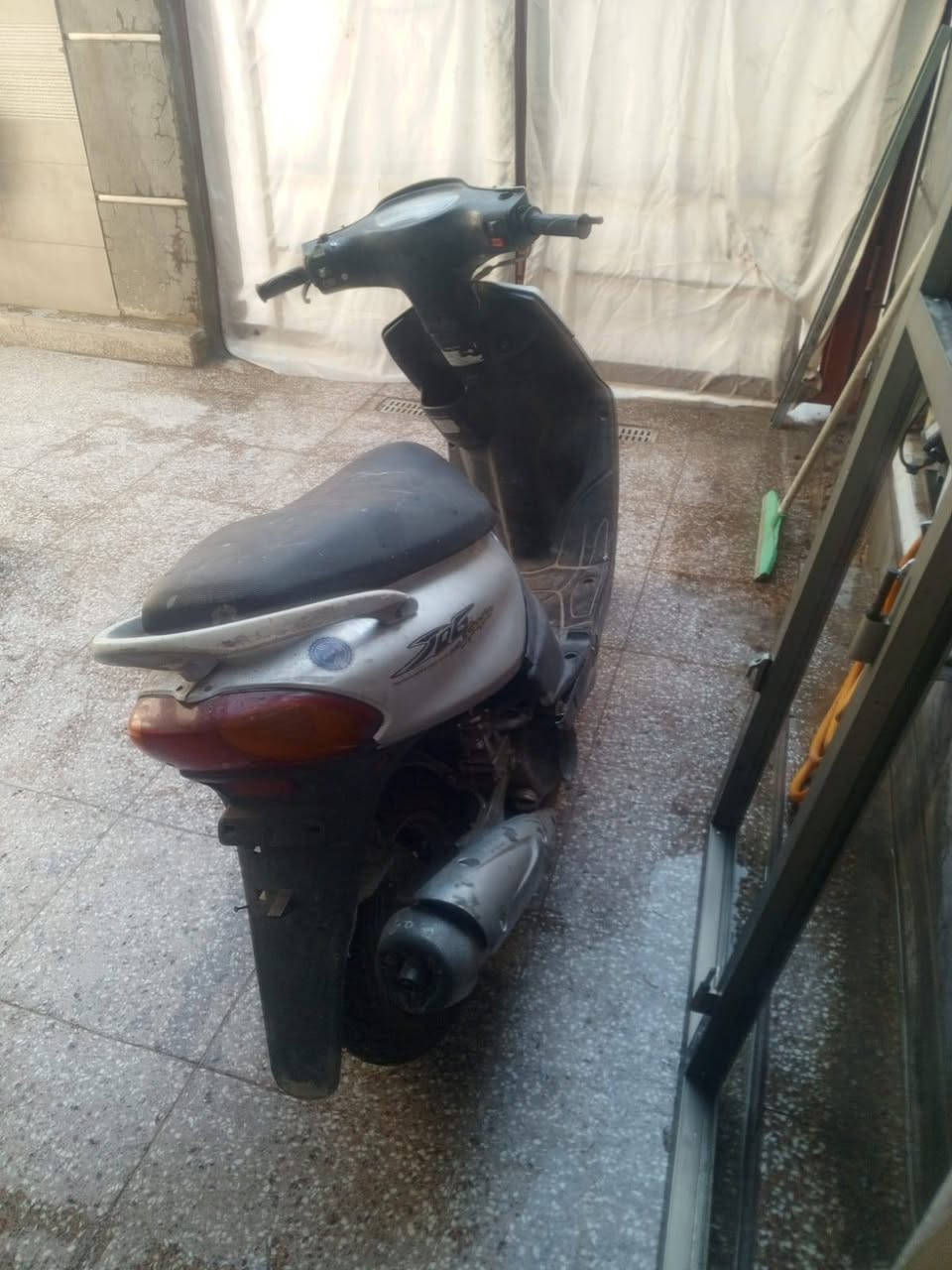 سلام عليكم ماكس 120درجه بيهه نواقص بصيطه السلف نقص بيه قبق الهندر مكسور  درجه تخبل خير من الله درجه بس تبدل القبق مال هندر تشتغل سعر 250بيهه مجال رقمي ***********مكاني بغداد العبيدي
