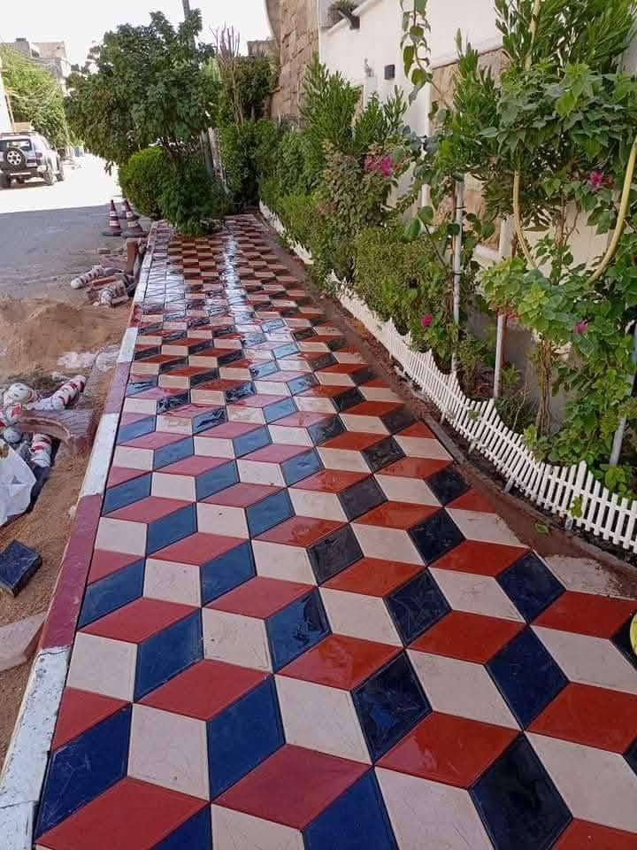 مقرنص مرمري بأشكال مختلفة عرض خاص متر 9 آلاف مطروح 

🔴 استعمالاته : 
يستخدم لكراج السيارات المنازل و الابنية و لارصفة الشوارع و لمماشي الحدائق و المتنزهات 

🔴 مميزاته : 

1️⃣ ناجح في جميع الفحوصات المختبرية 

2️⃣ لون عجينة كامل 

3️⃣ يتوفر بعدة الوان 

4️⃣ مقاومة انضغاط عالية 

5️⃣ مقاوم لرطوبة و الاملاح 

🔴 تتوفر خدمة توصيل لجميع محافظات العراق 🚛🚛

🔴 يتوفر ايضا كادر تنفيذ بدقة و مهارة عالية 👷🏻‍♂️

لطلب او الاستفسار يرجى مراسلة الصفحة او الاتصال على رقم ***********
