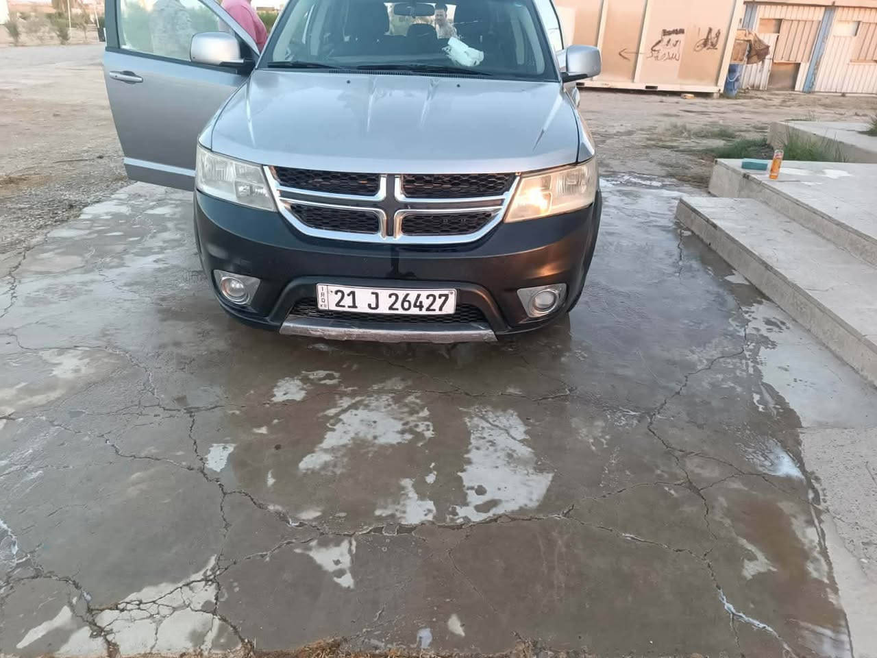 سلام عليكم
جورني 17CXT   سلندر 6 ضرر جاملغ الامامي جهة السايق 
السياره يحتاجله ترتيب قليل اي شي عل فحص 
السعر 130  اوبيه مجال 
***********
***********
